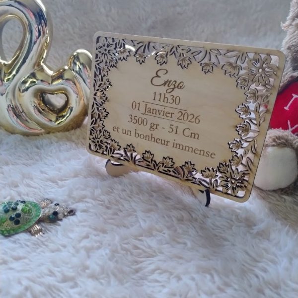 annonce de naissance en bois naturel personnalisée, cadre de naissance original