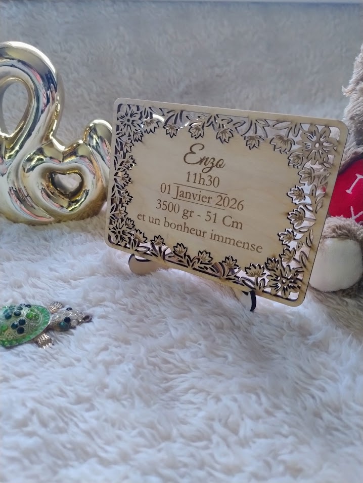 annonce de naissance en bois naturel personnalisée, cadre de naissance original