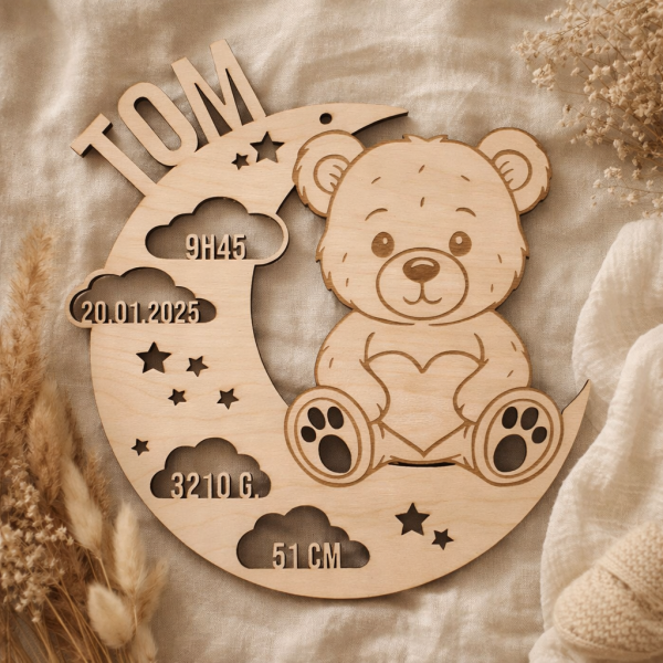 Plaque naissance bois ourson lune personnalisée avec les informations de l'enfant